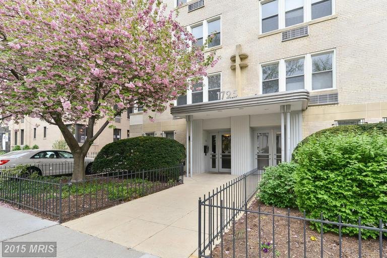 hampshire plaza condos for sale